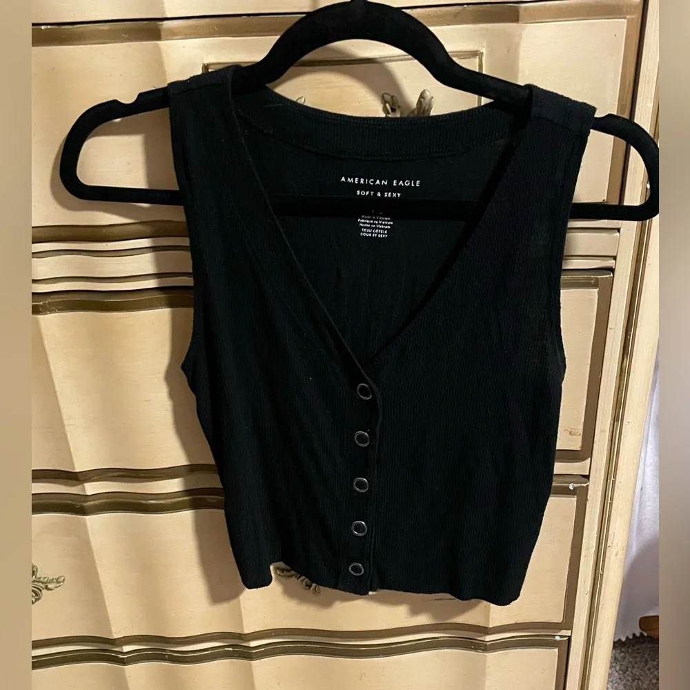 AE Ribbed Crop Tank - Picture 1 of 3